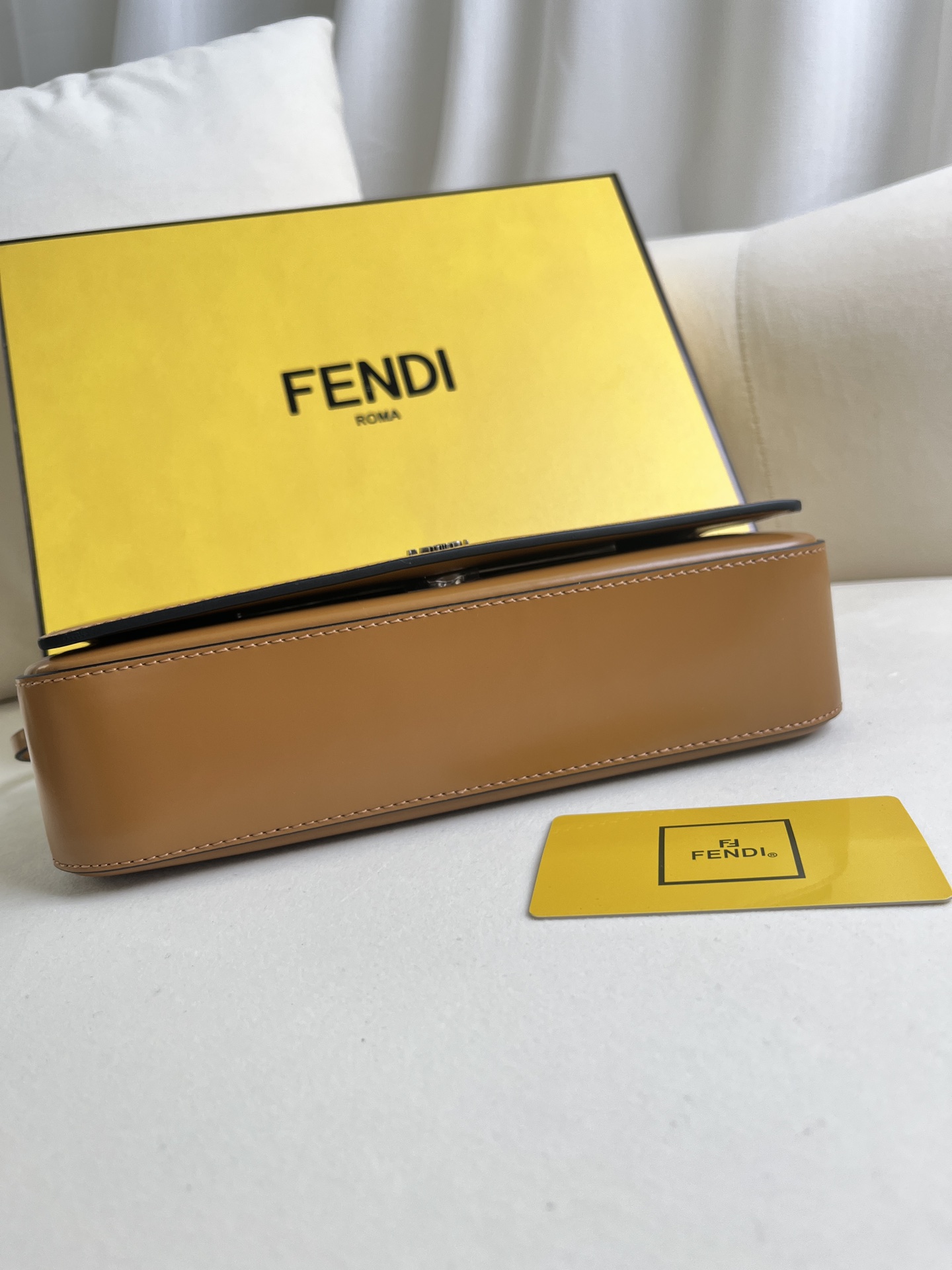 handbags FENDI 8605 size:23*13*7cm - vstockx