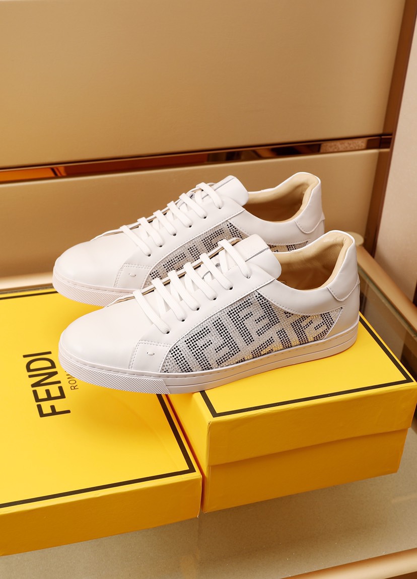 Fendi Low Top Sneakers 12 - vstockx
