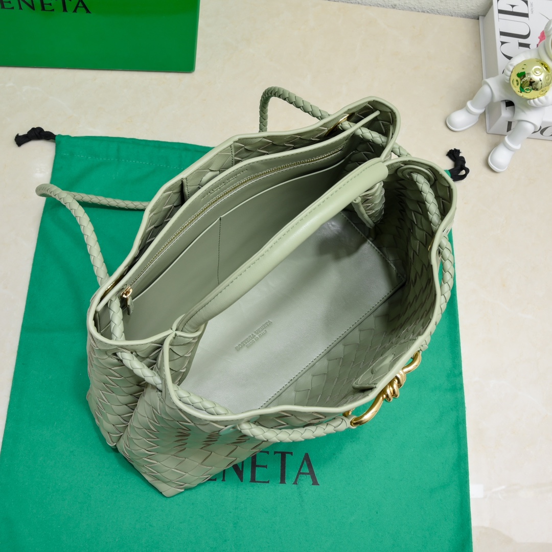 Handbags Bottega Veneta BvWallace 7748# size:22x13x9.5 cm - vstockx