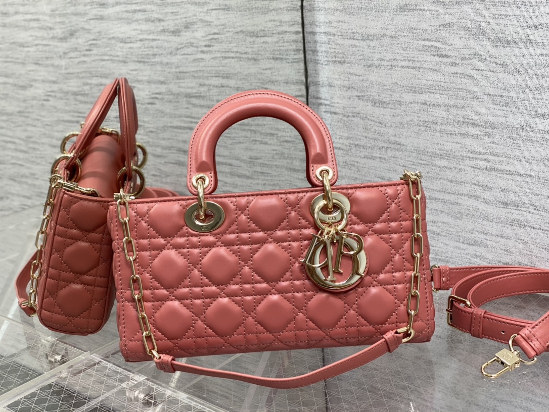 Handbag Dior size 26*6*14 cm - vstockx