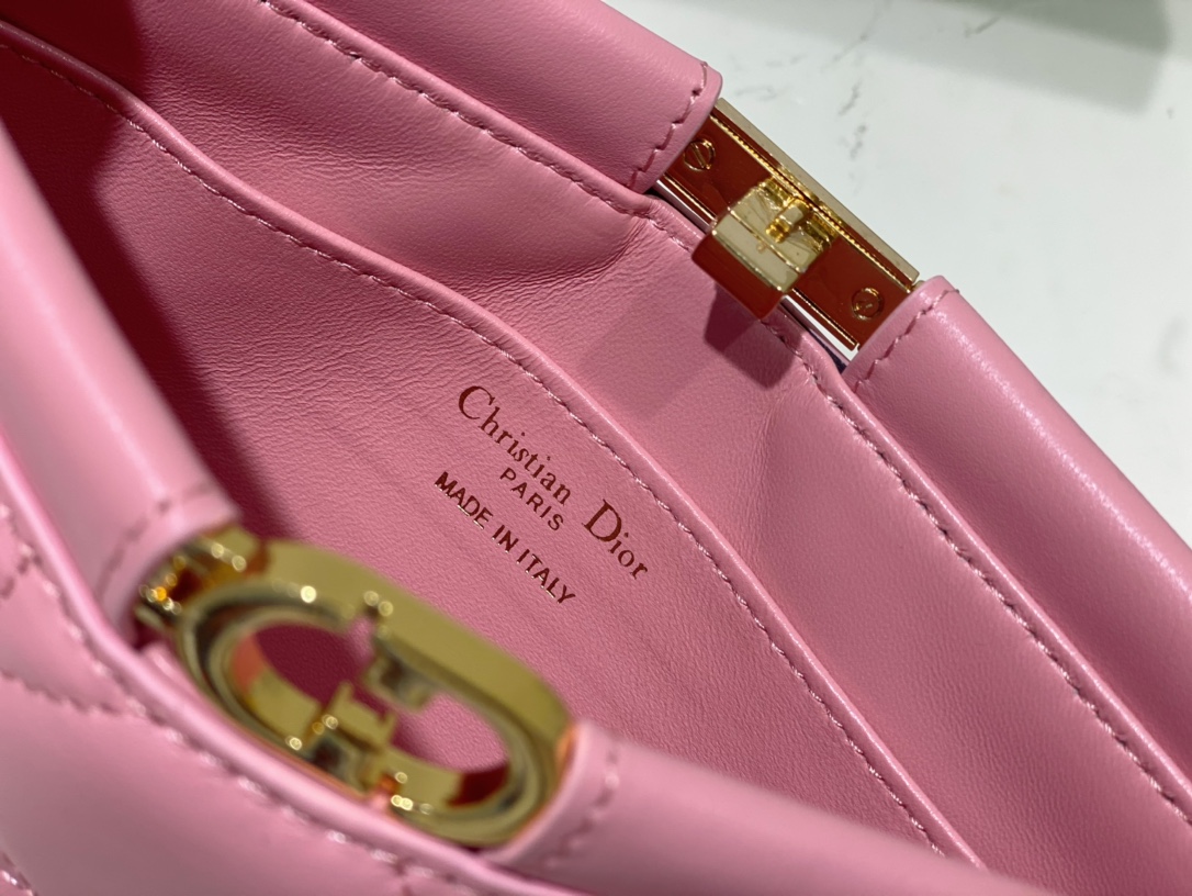 Handbags Dior Caro Colle Noire 5166 size:27.5 x 14 x 4.5 cm - vstockx