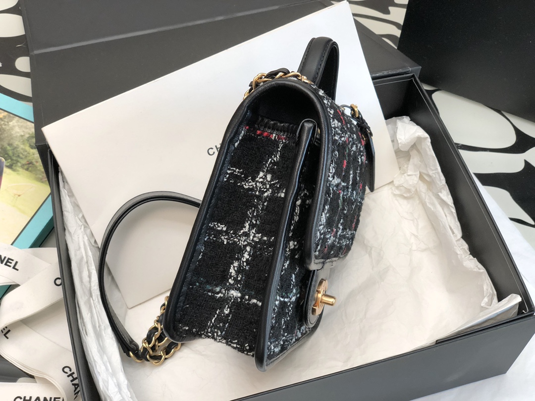 Handbag Chanel size *. * - vstockx