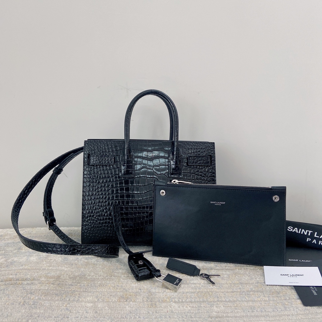 Handbags SAINT LAURENT 421863 size 26*20.5*12.5 cm - vstockx