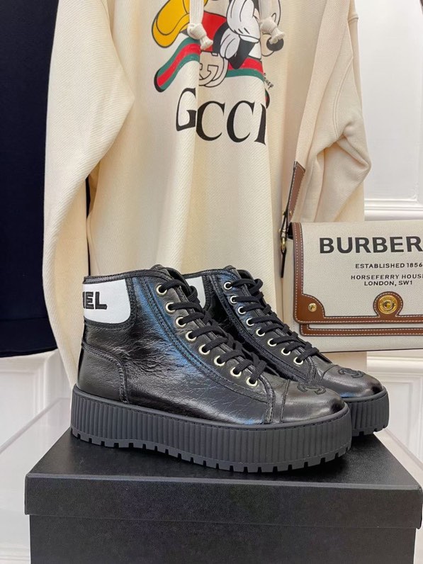 Chanel Platform Sneaker 1 - vstockx