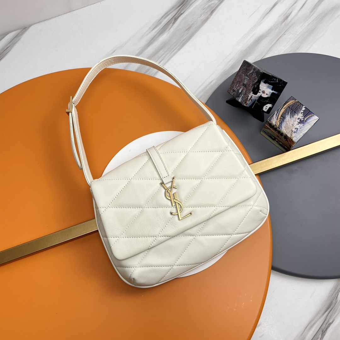 Handbags SAINT LAURENT 698567 size 24  18  5.5 cm - vstockx