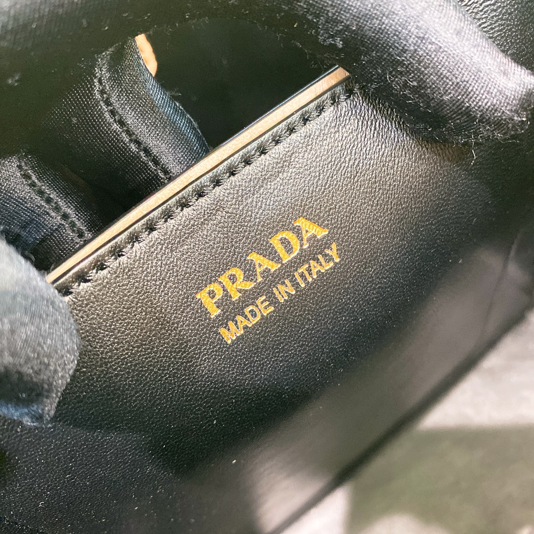handbags prada 1BA212 22×23×13 - vstockx