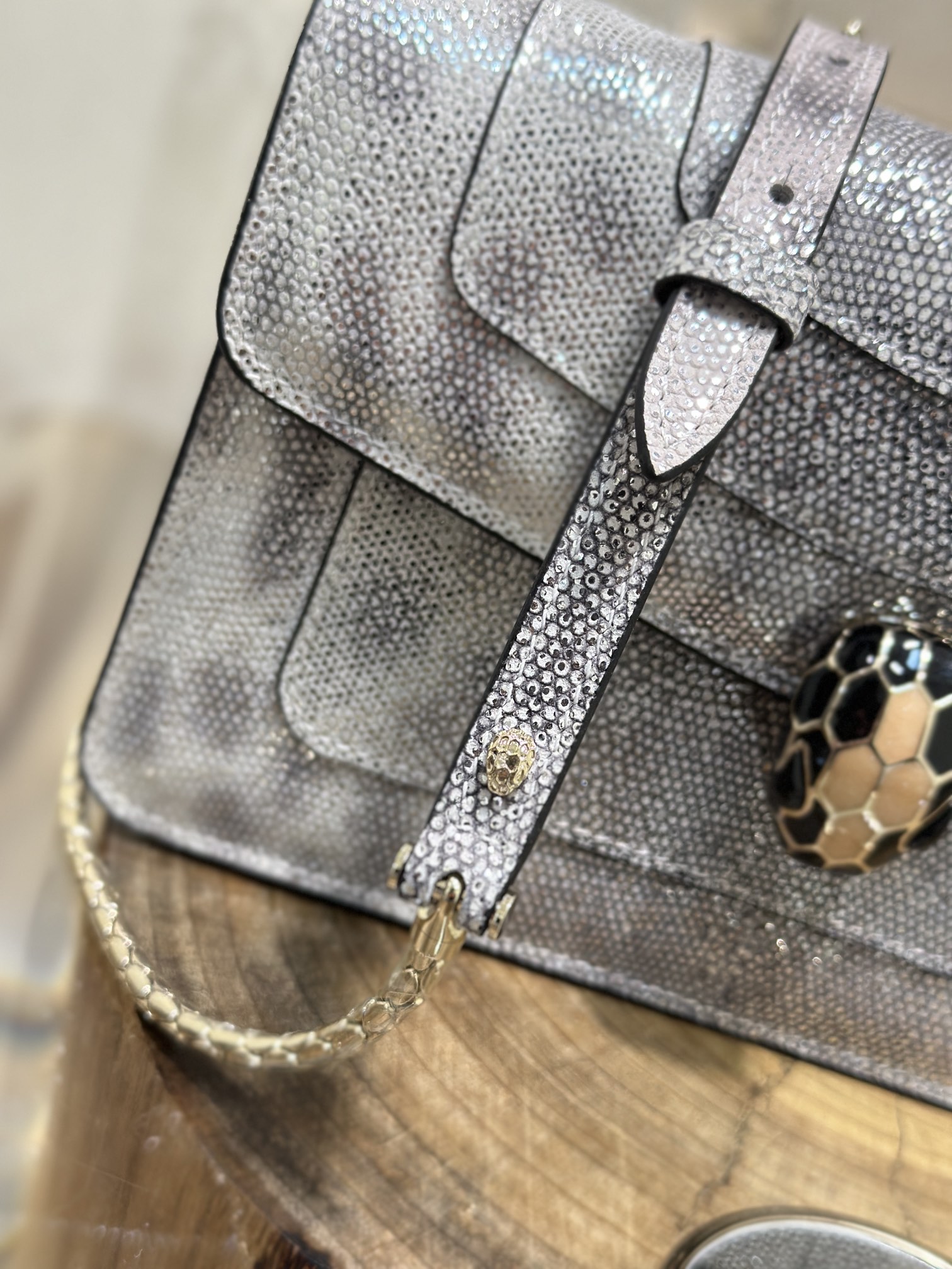 Handbags Bvlgari 38102 size:22*13*6 cm - vstockx