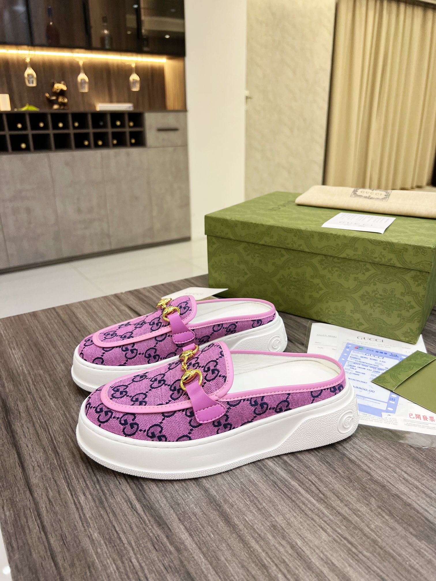 Gucci Women's WOMEN 6 - vstockx