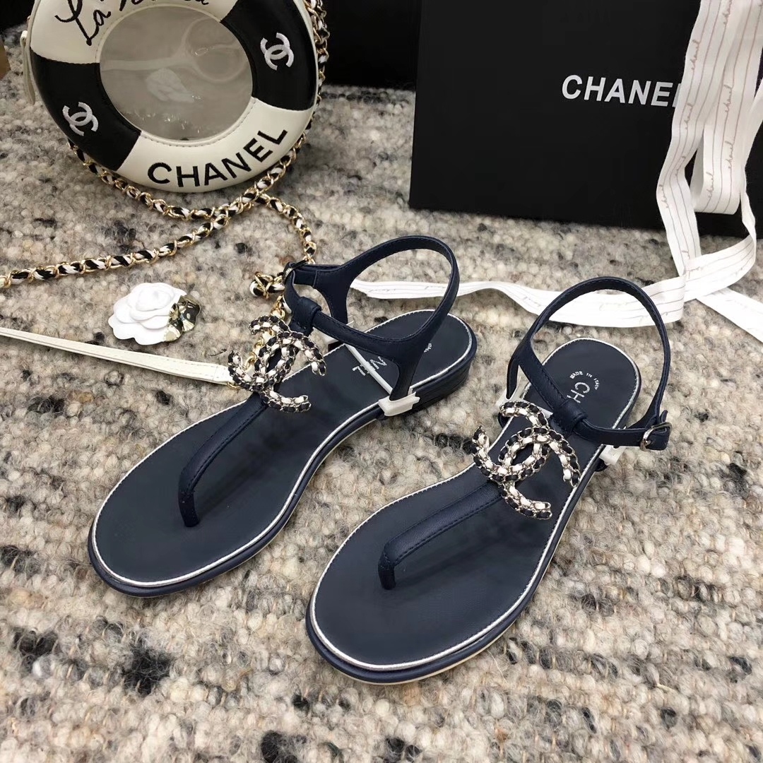 Chanel Slides 40 - vstockx