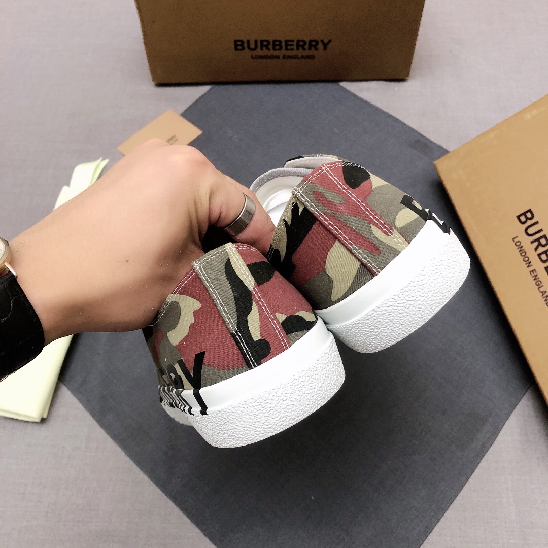 Burberry Perforated Check Sneaker 13 - vstockx