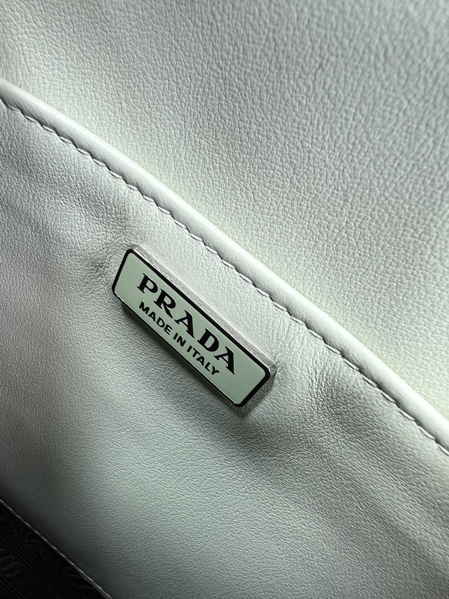handbags prada 1BD311 Size:23*18*2.5cm - vstockx