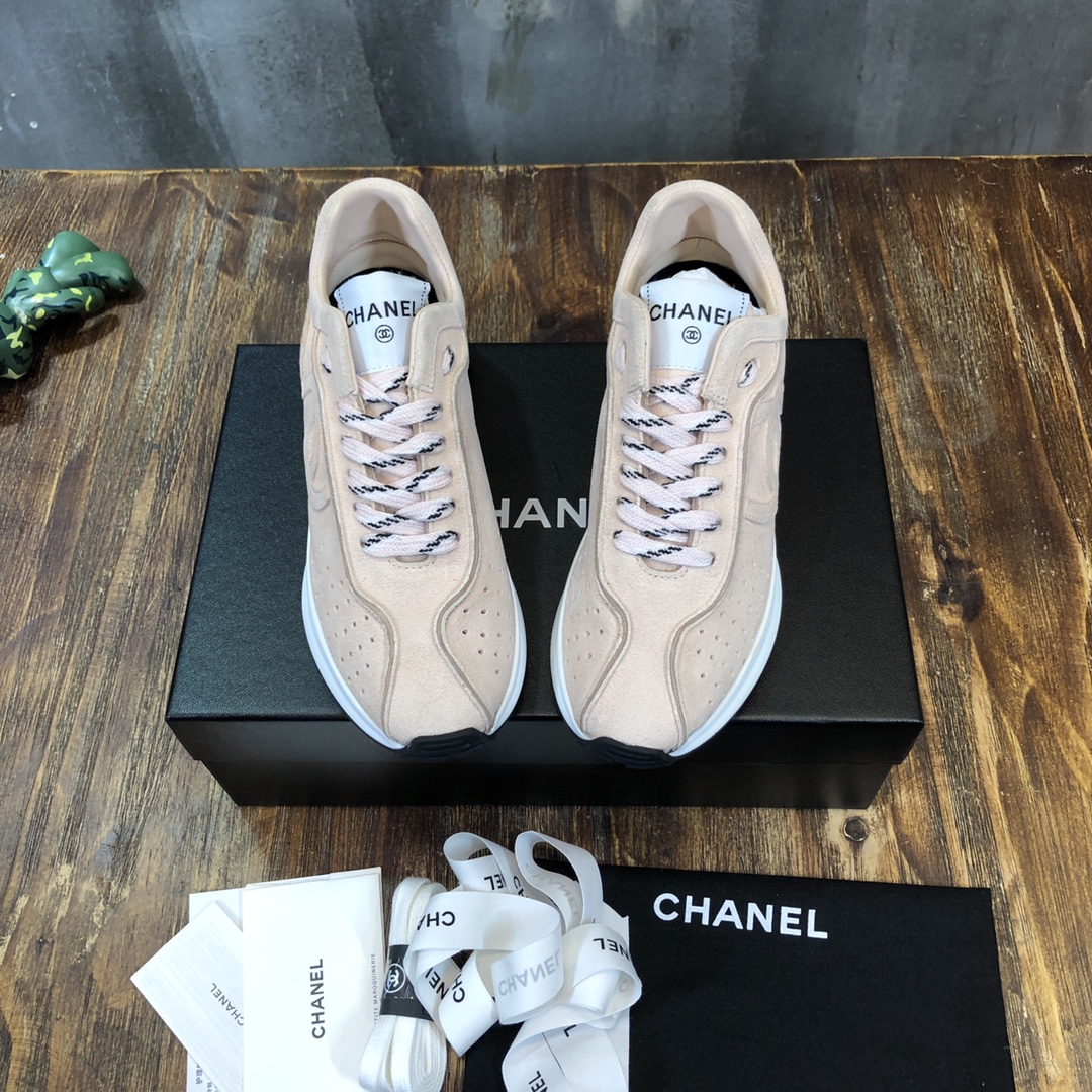Chanel Fabric & Suede Calfskin Low Top Sneaker 27 - vstockx