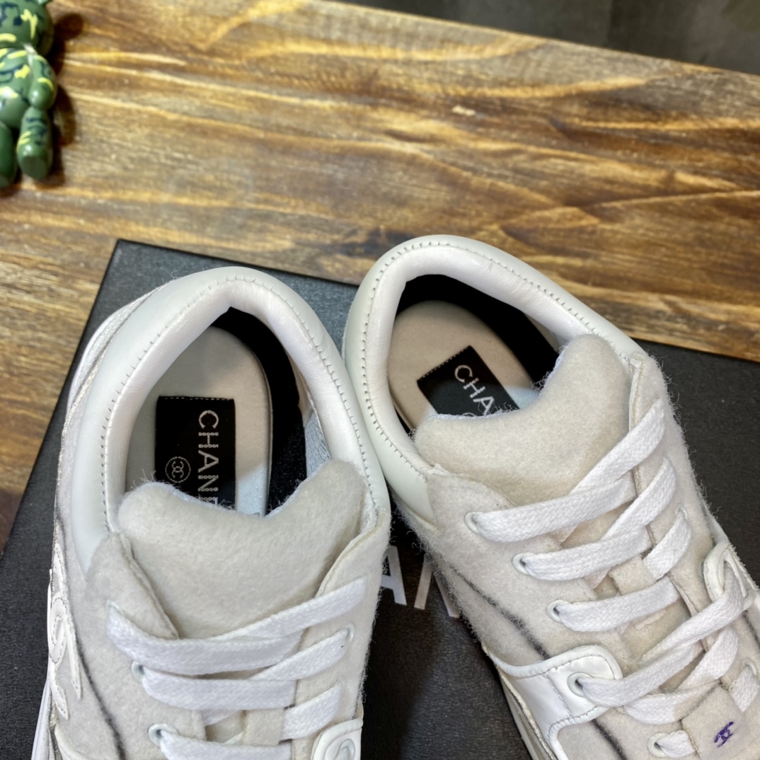 Chanel Fabric & Suede Calfskin Low Top Sneaker 42 - vstockx