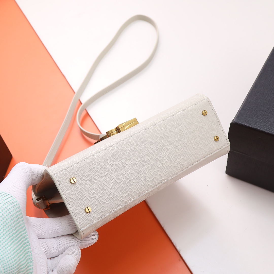 Handbags SAINT LAURENT 602716 size 20  16  7.5 cm - vstockx