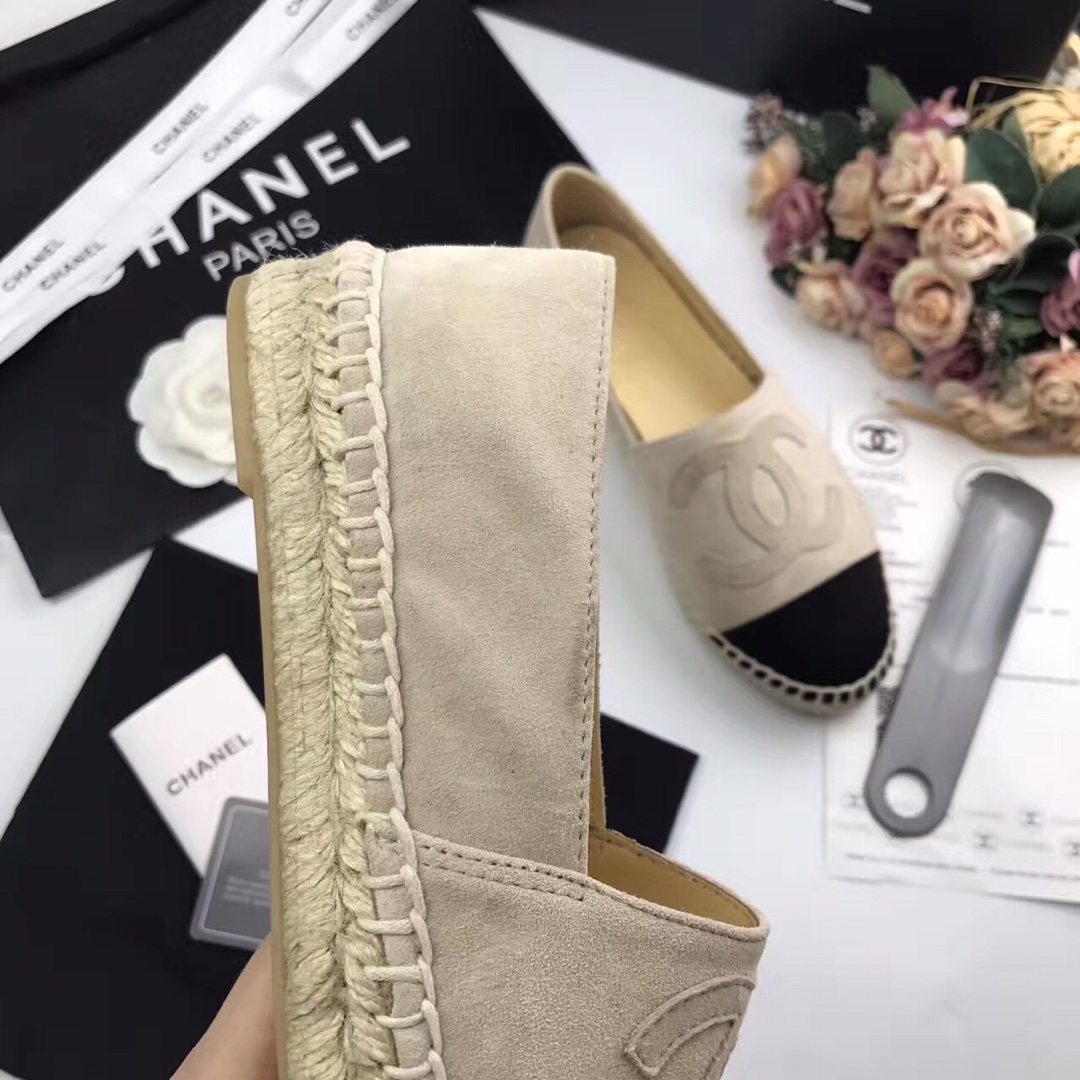 Chanel Loafers 21 - vstockx