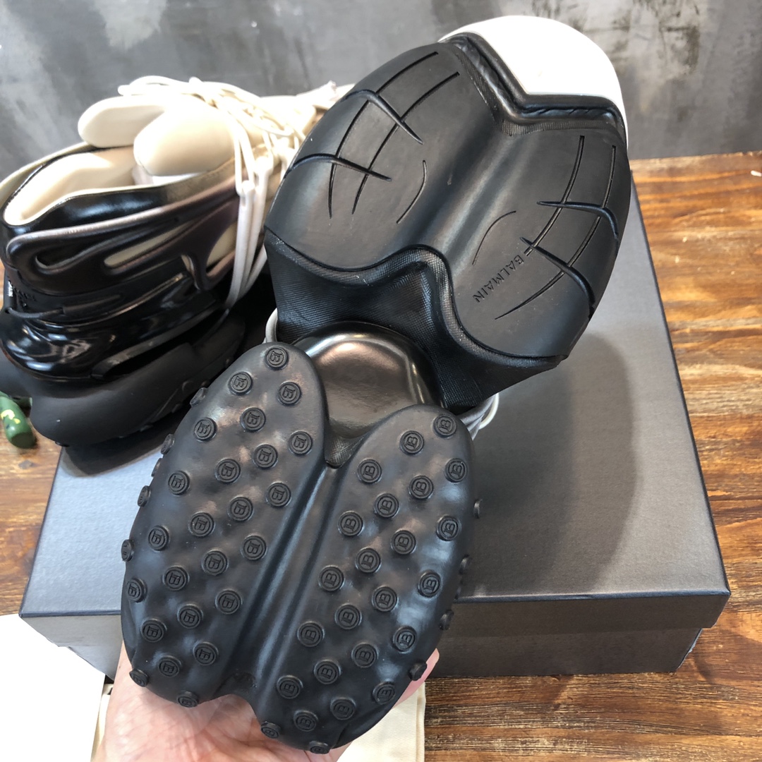 Balmain Sneaker 5 - vstockx