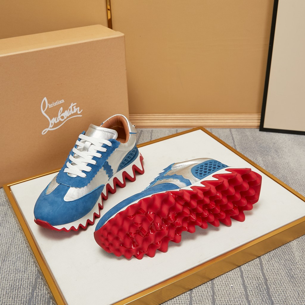 Christian Louboutin Loubishark Flat Sneakers 4 - vstockx
