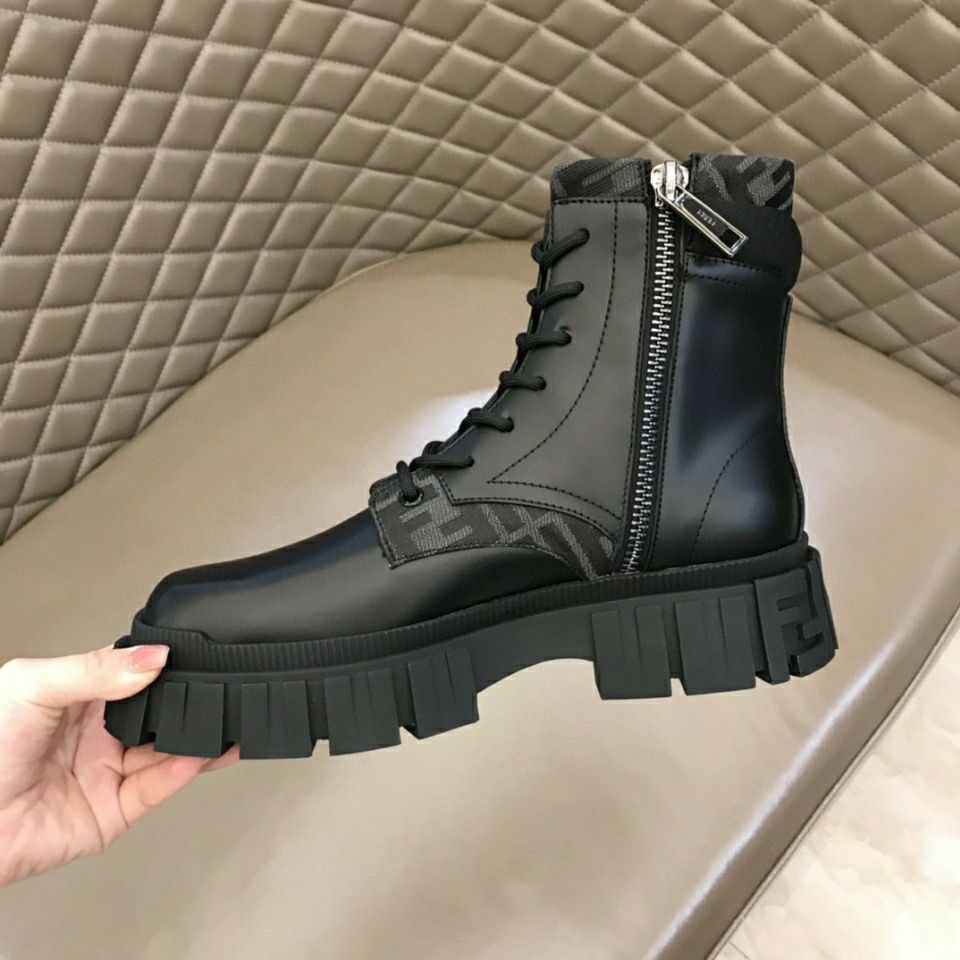 Fendi Force Black leather ankle boots - vstockx
