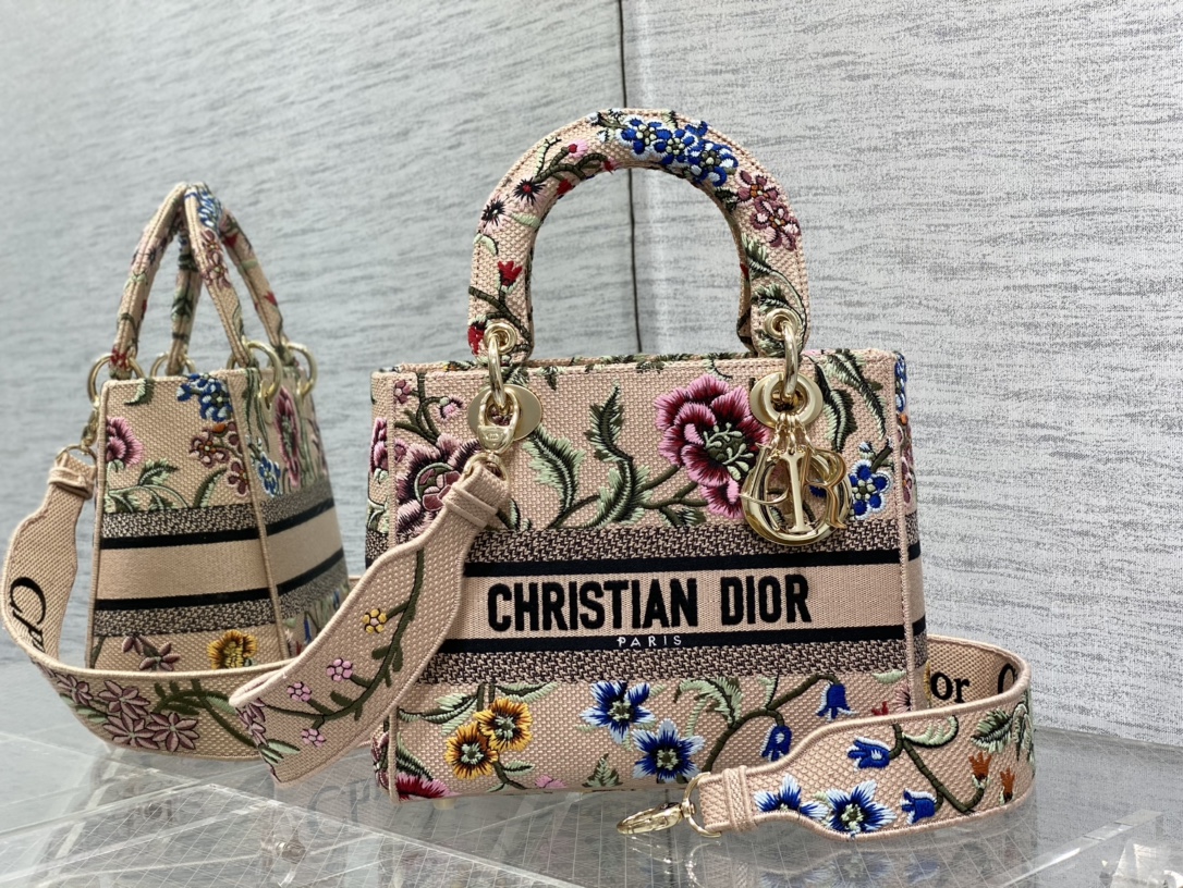 Handbag Dior size 24*11*20 cm - vstockx