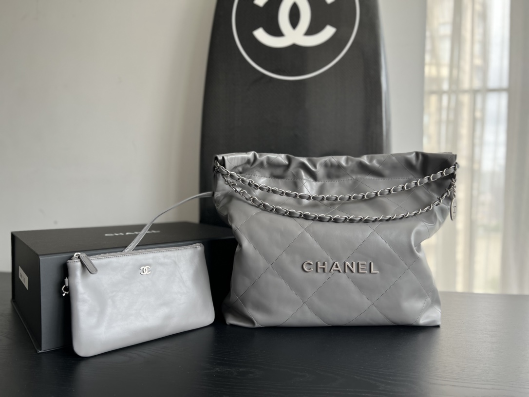 Handbag Chanel size 39cmx42cmx8 cm - vstockx
