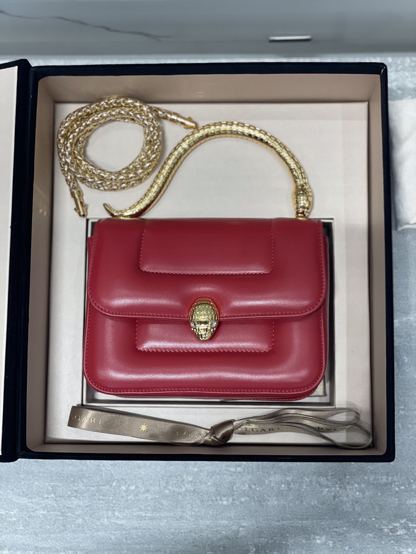 Handbags Bvlgari 291071 size:19.2*15*6 cm - vstockx