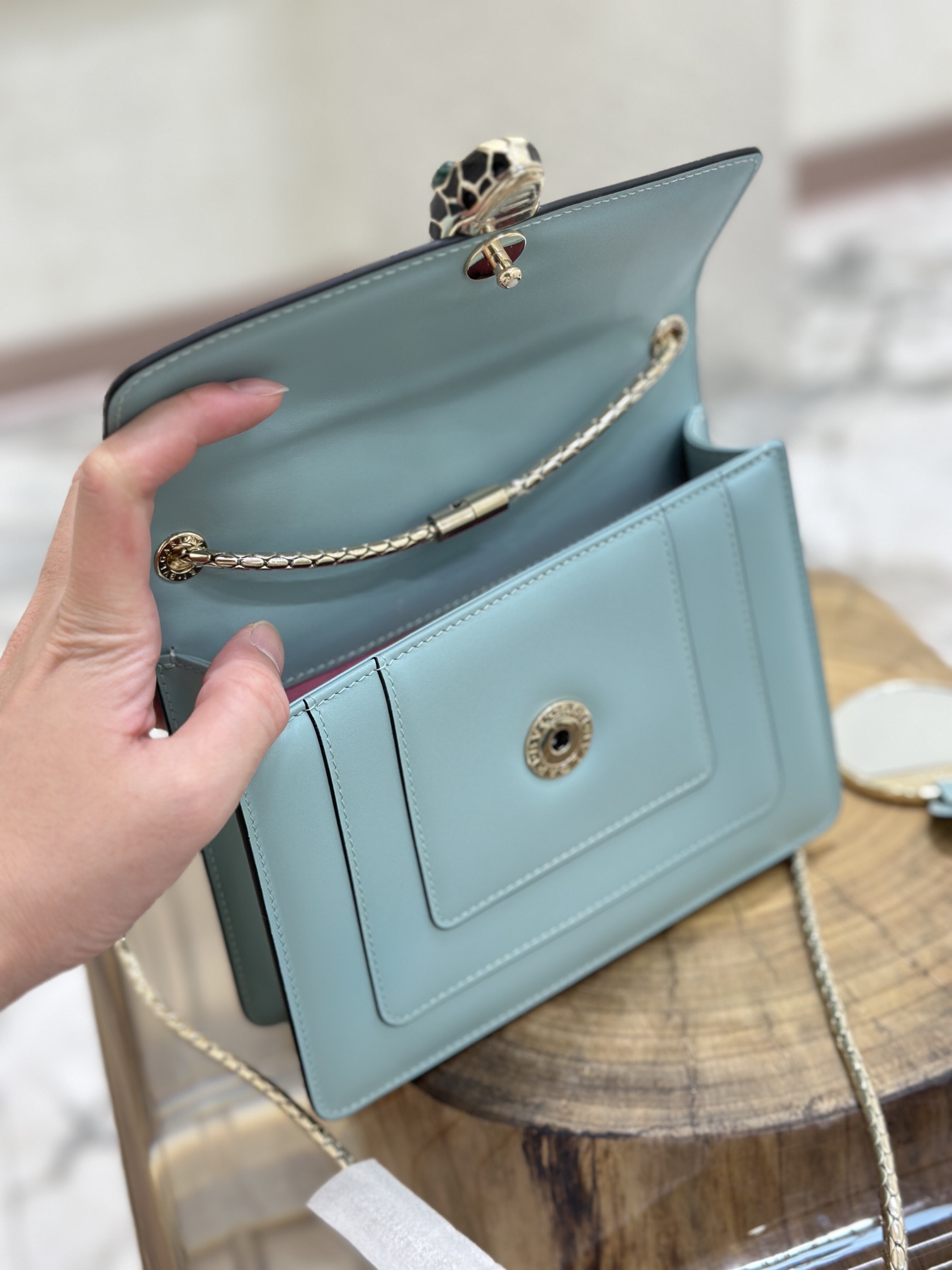 Handbags Bvlgari Serpenti Forever 35107 size:20*15*5 cm - vstockx