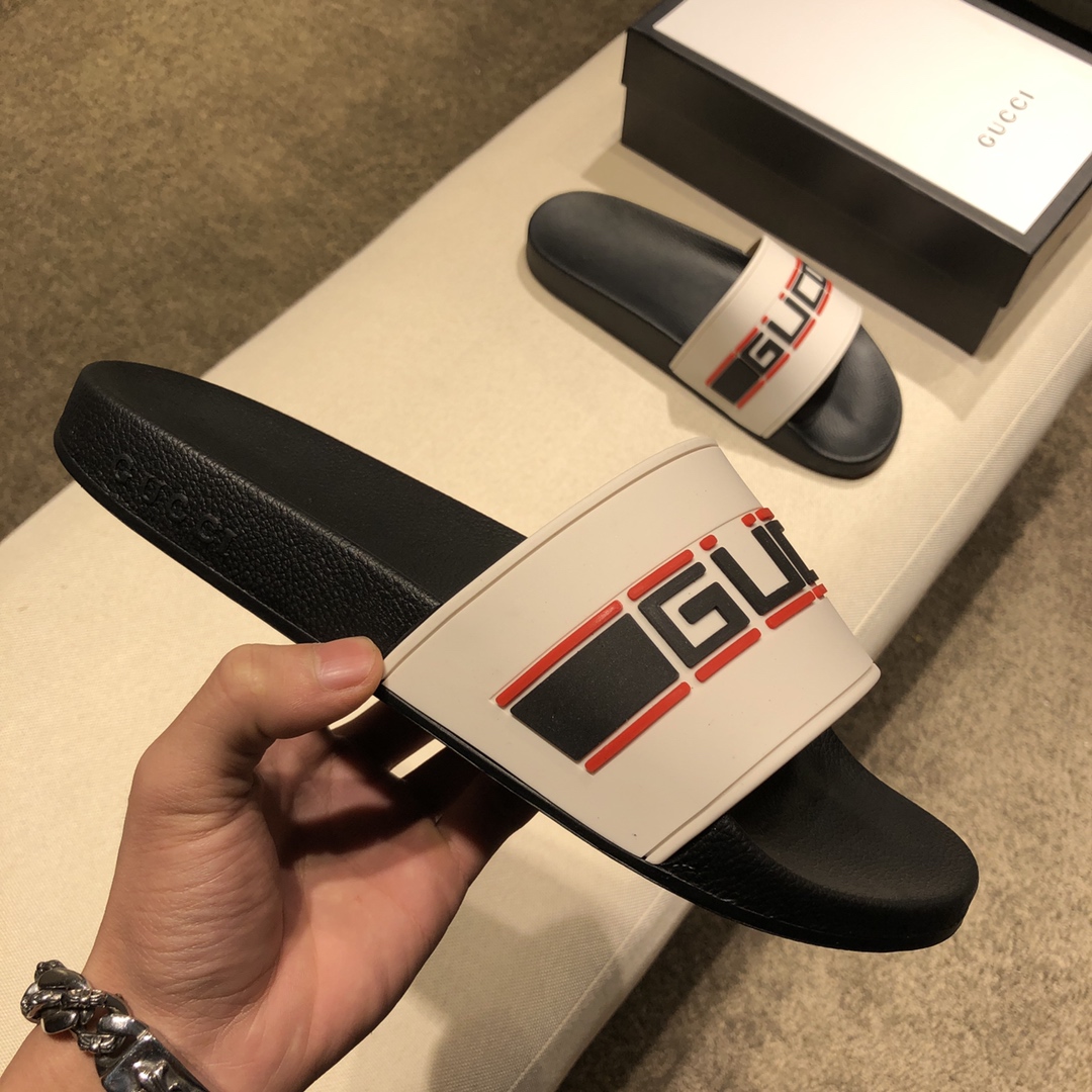 Gucci Slippers 27 - vstockx