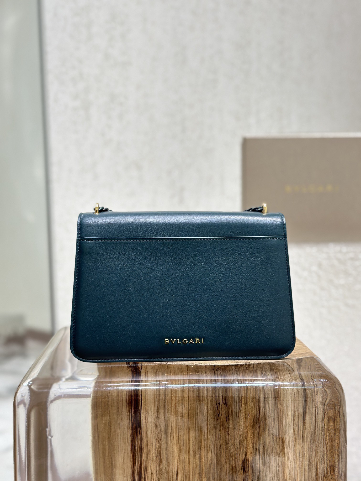 Handbags Bvlgari 290767 size:25*17*8 cm - vstockx