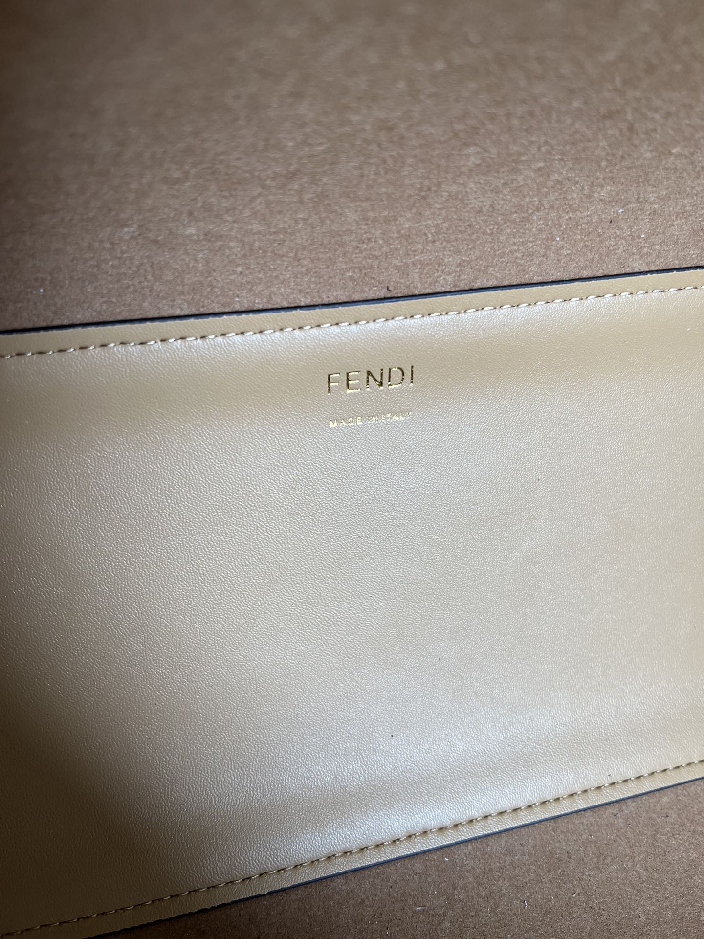 handbags FENDI 877 size:17*35*31 - vstockx