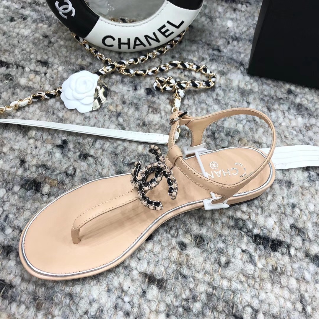 Chanel Slides 38 - vstockx