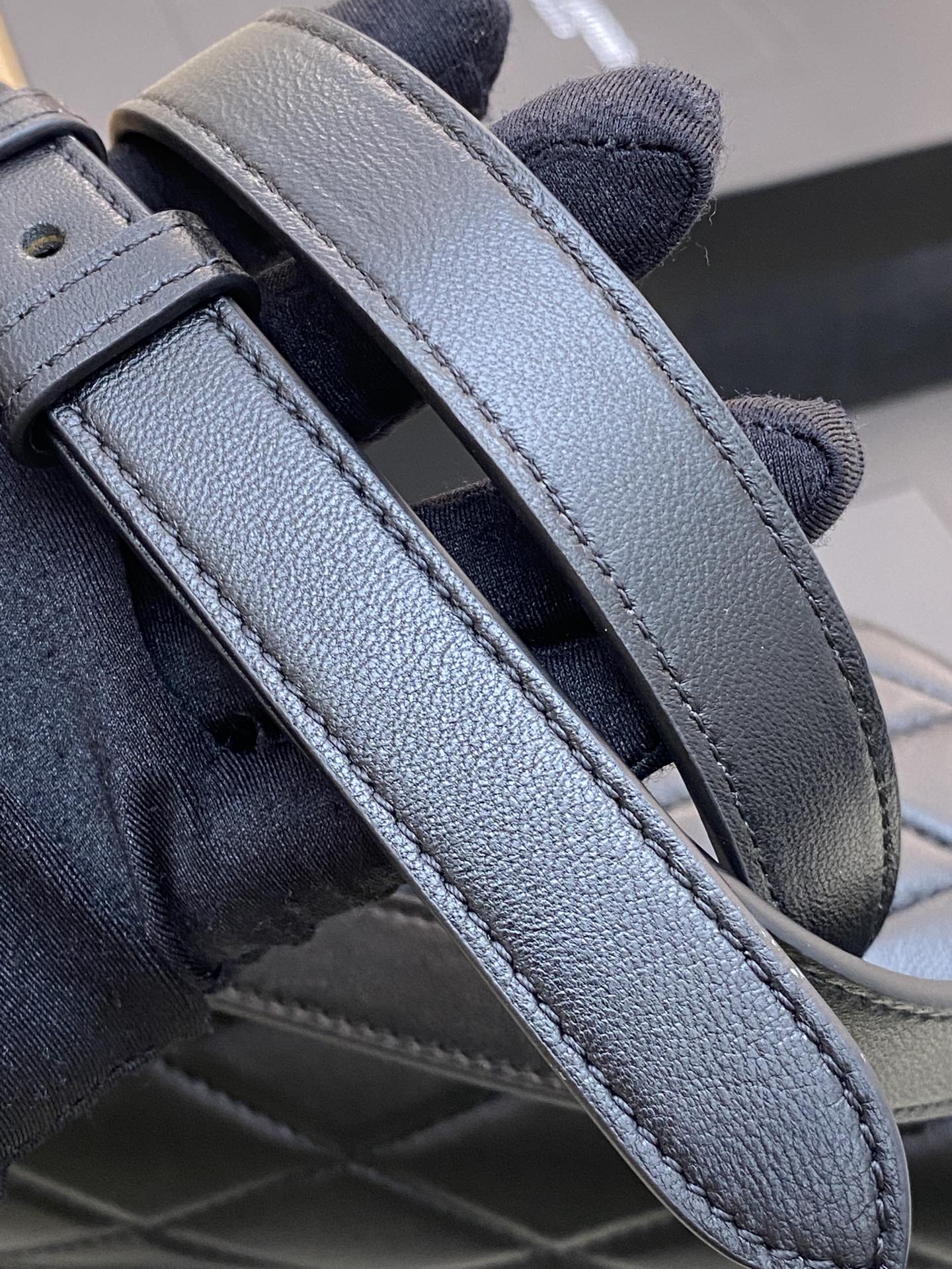 Handbags SAINT LAURENT 710080 size 19x15x8 cm - vstockx