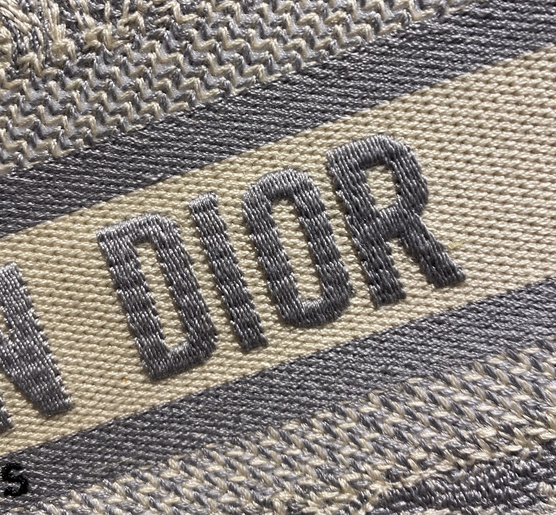 Handbags Dior Book Tote 8001 size:22 cm - vstockx