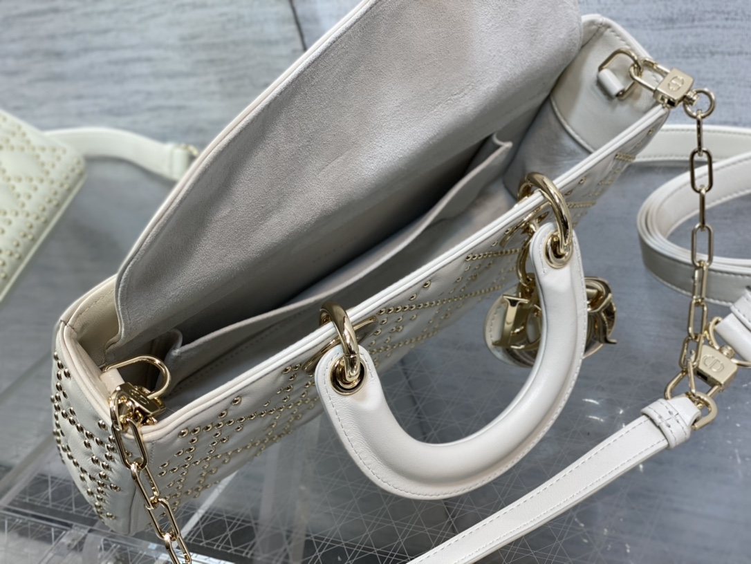 Handbag Dior size 26*6*14 cm - vstockx