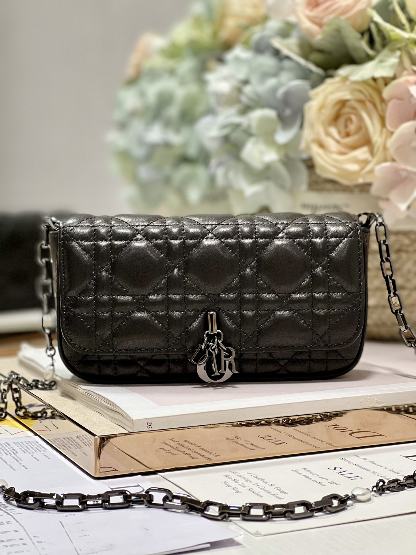 Handbag Dior 0977 size 18.5 x 10 x 4 cm - vstockx
