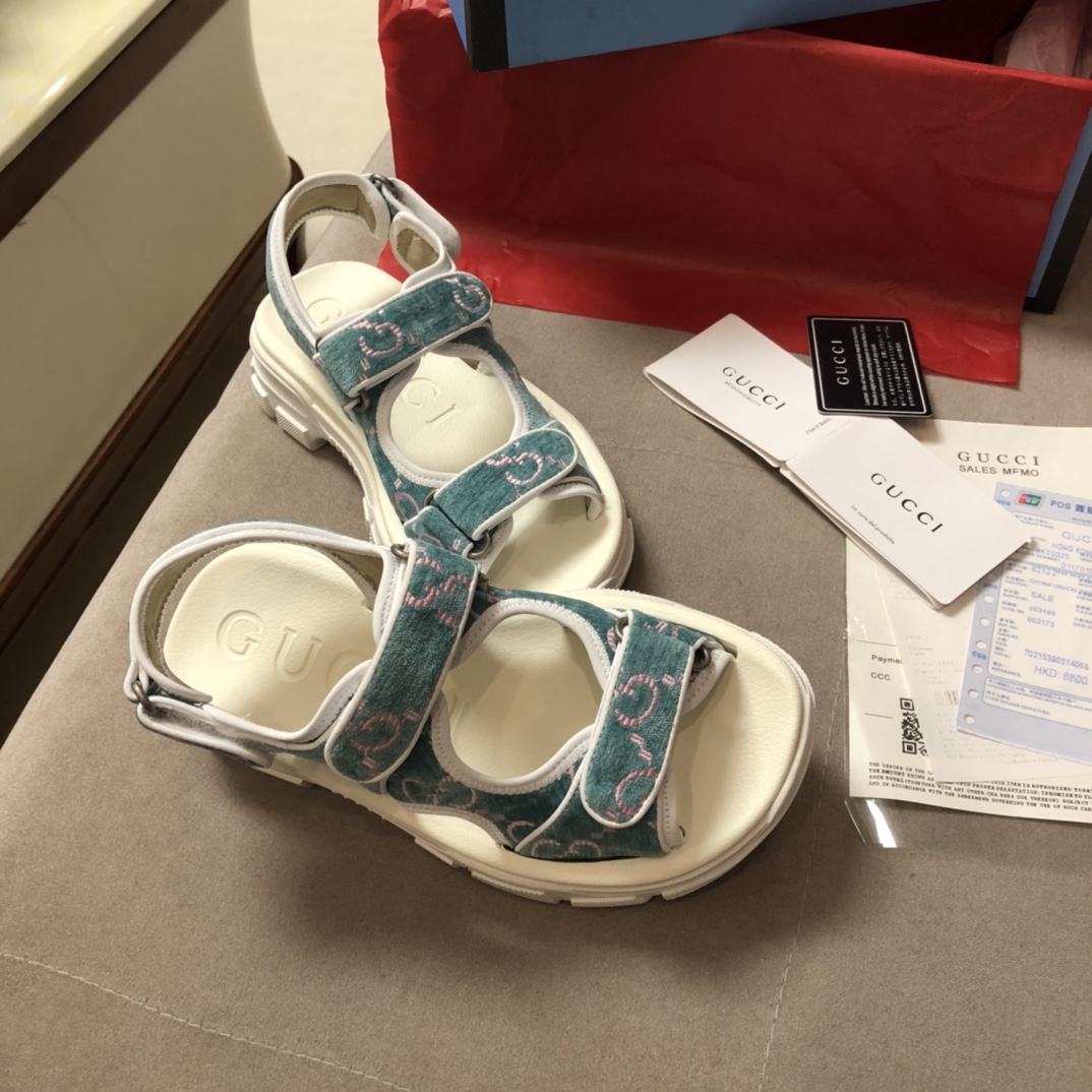 Gucci Leather espadrille with Double G WOMEN 1 - vstockx