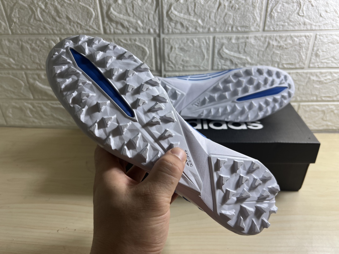 AD football shoes 22 - vstockx