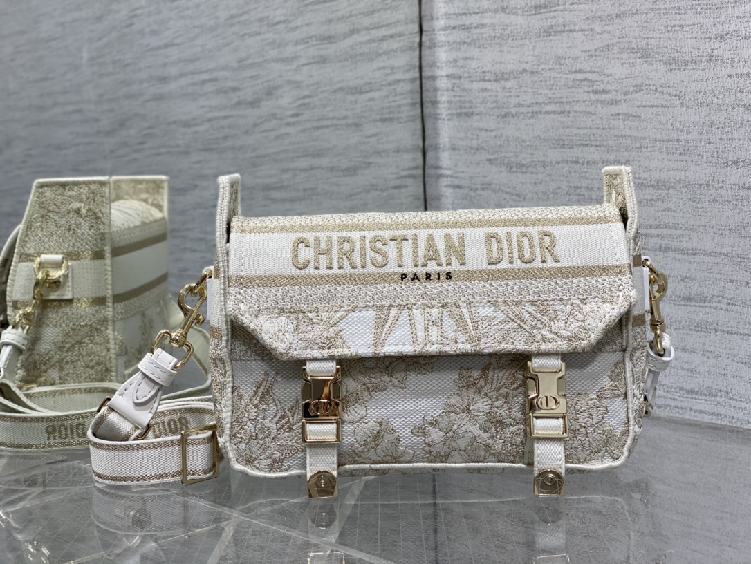 Handbag Dior size 23*15*8 cm - vstockx