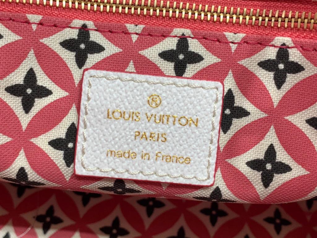 Handbag Louis Vuitton M22976 size 25*19*11.5cm - vstockx