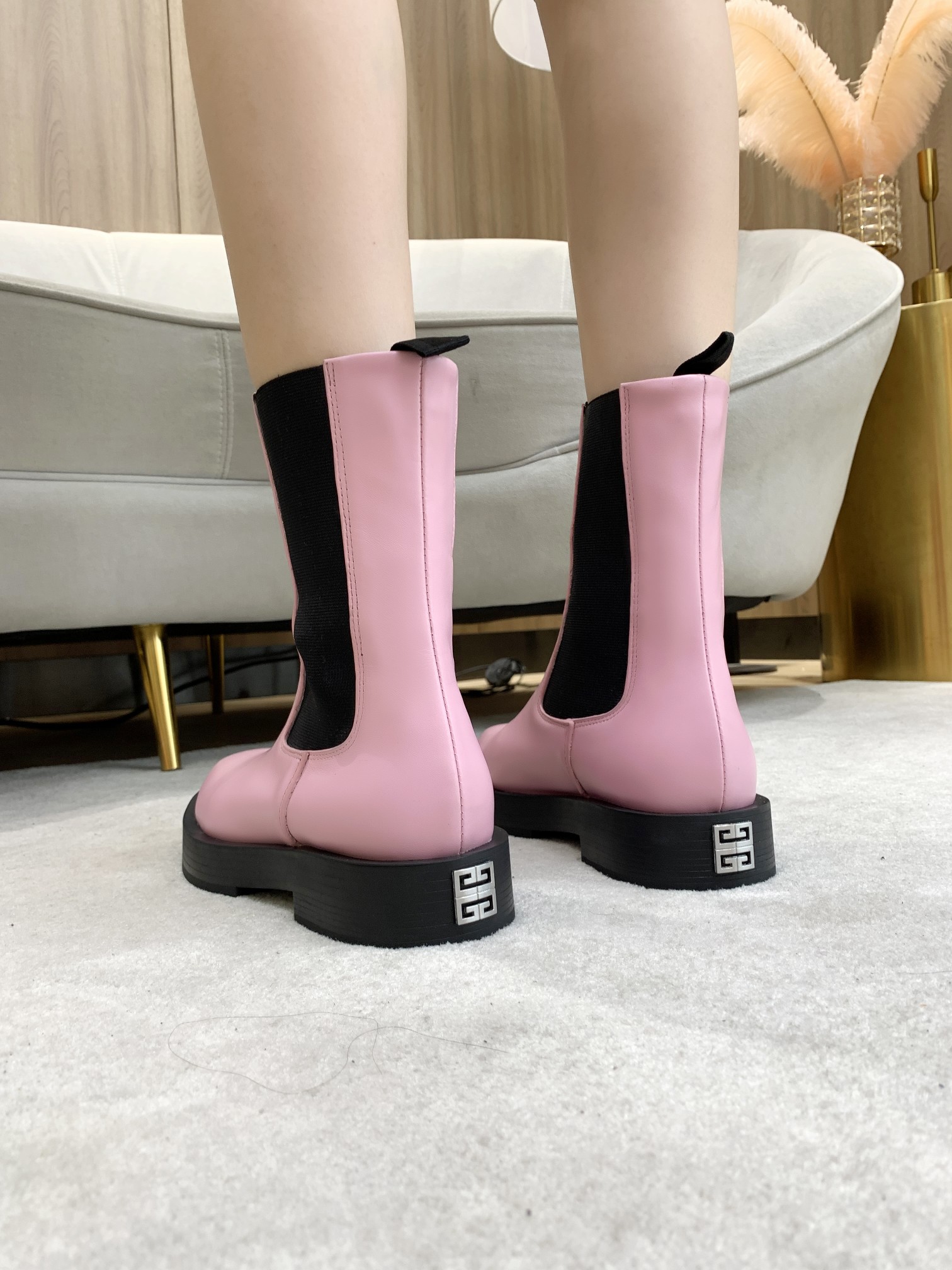 Givenchy Boots 22 - vstockx