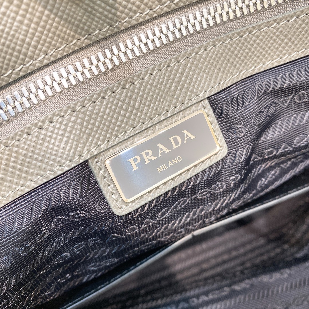 handbags prada 2VG061 size ?9*29*9cm - vstockx