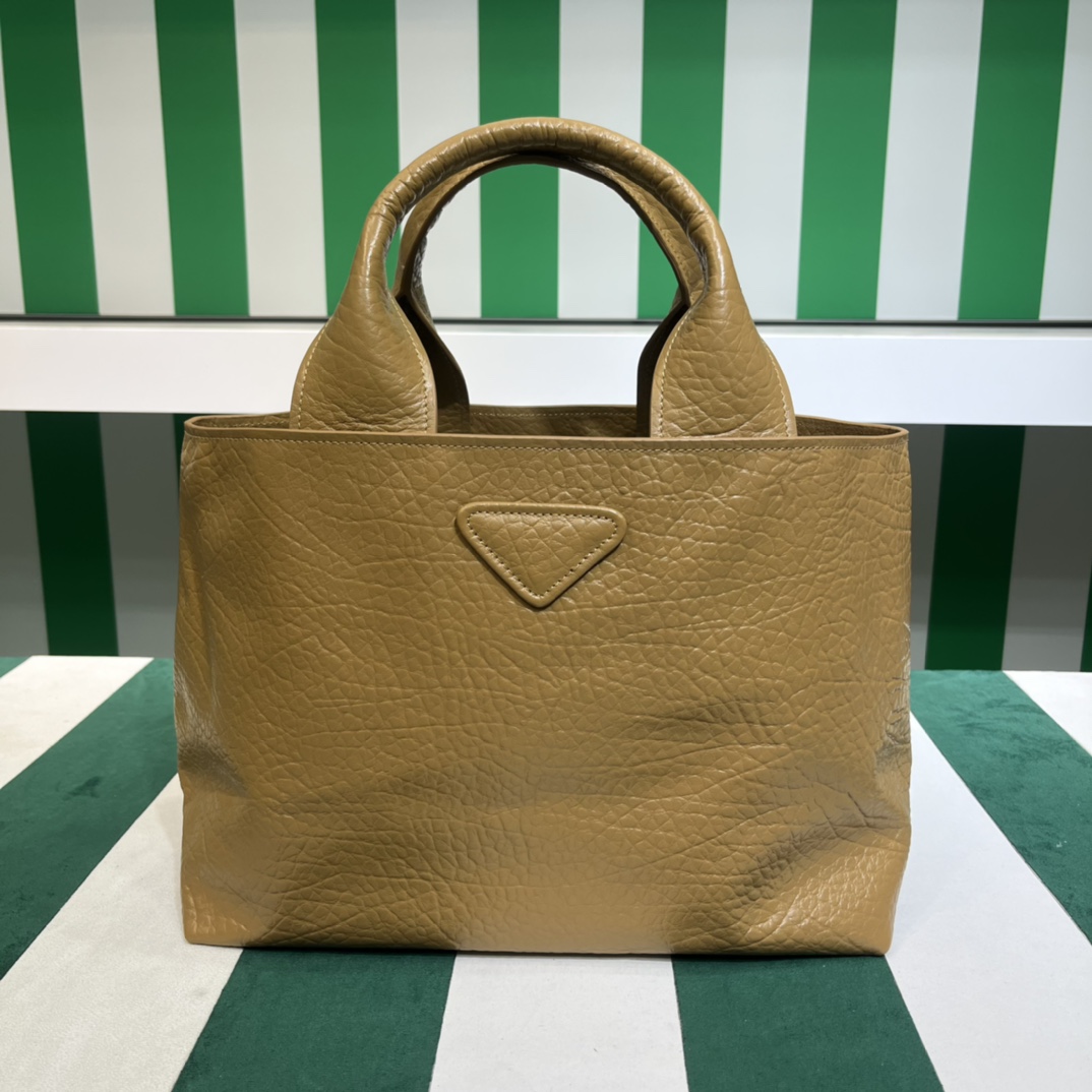 Handbags Prada 1BG440 size:16×26×40 cm - vstockx