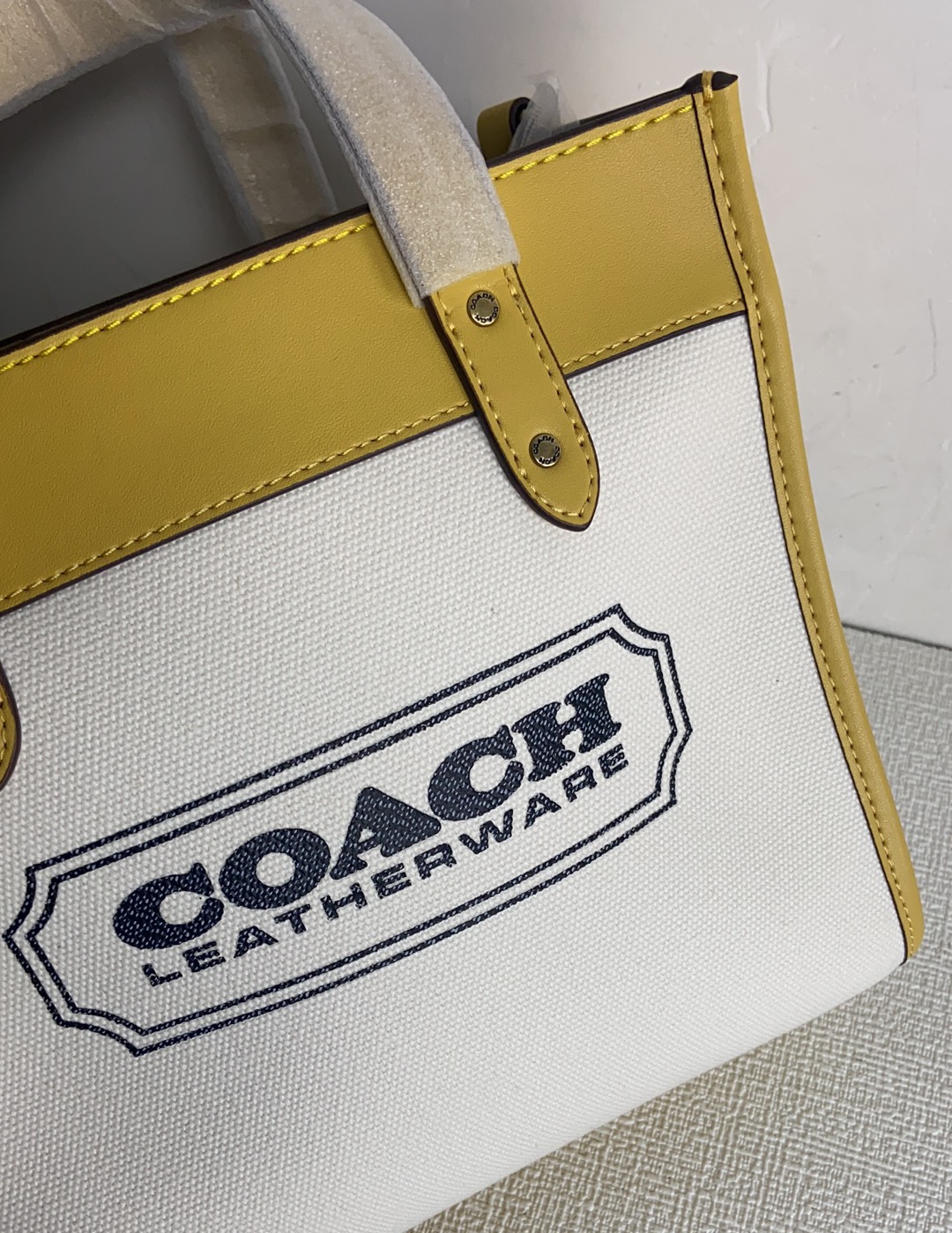 Handbags Coach CH740 size:22*20*12 - vstockx
