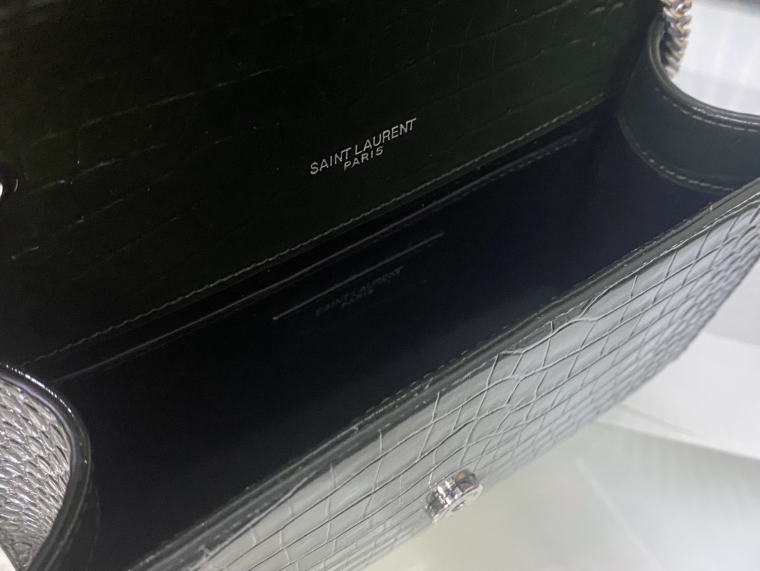 Handbags SAINT LAURENT 474366 size 20x13.5x5.5 cm - vstockx