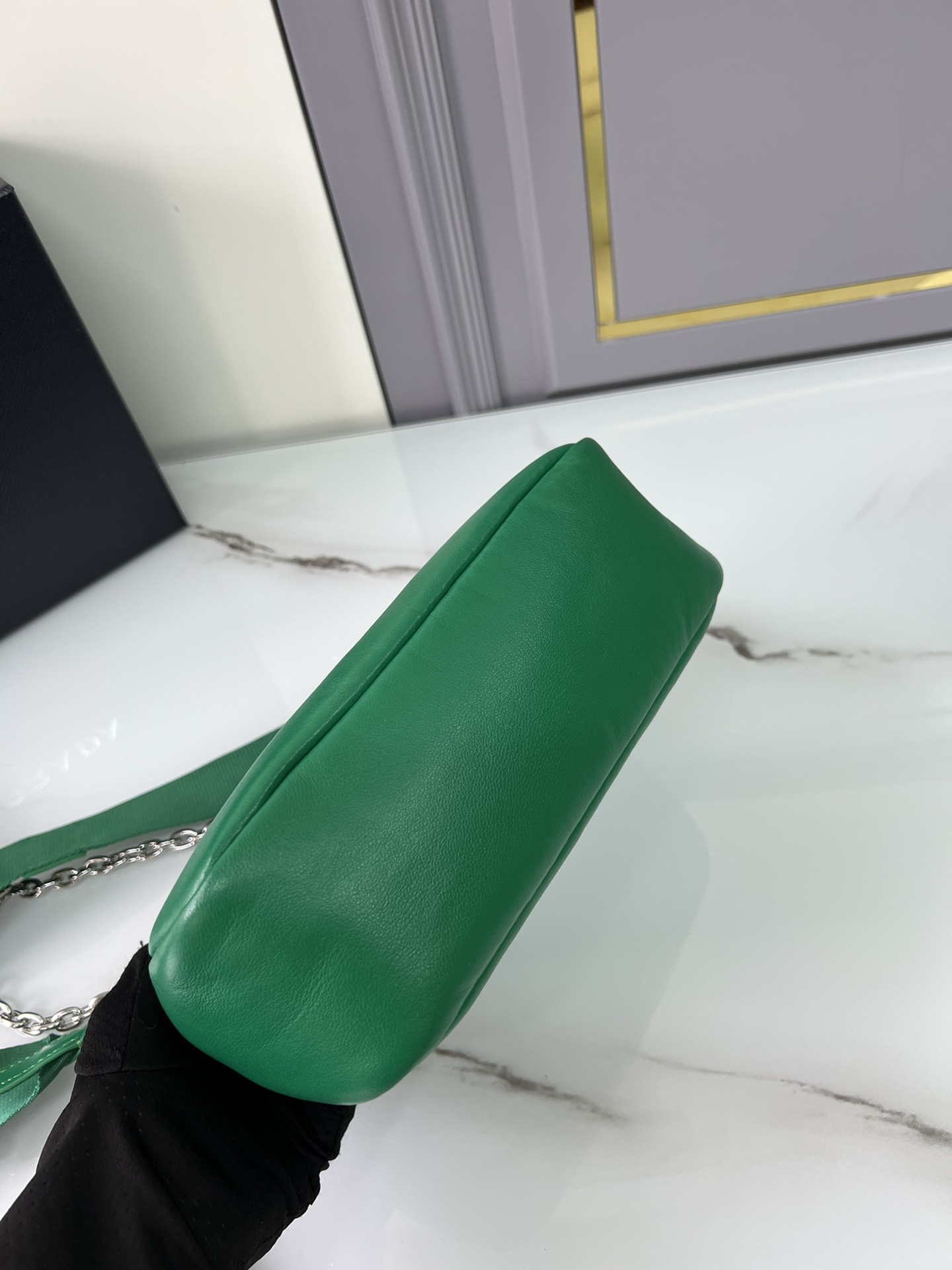 handbags prada 1BH204 22*18*6.5 - vstockx