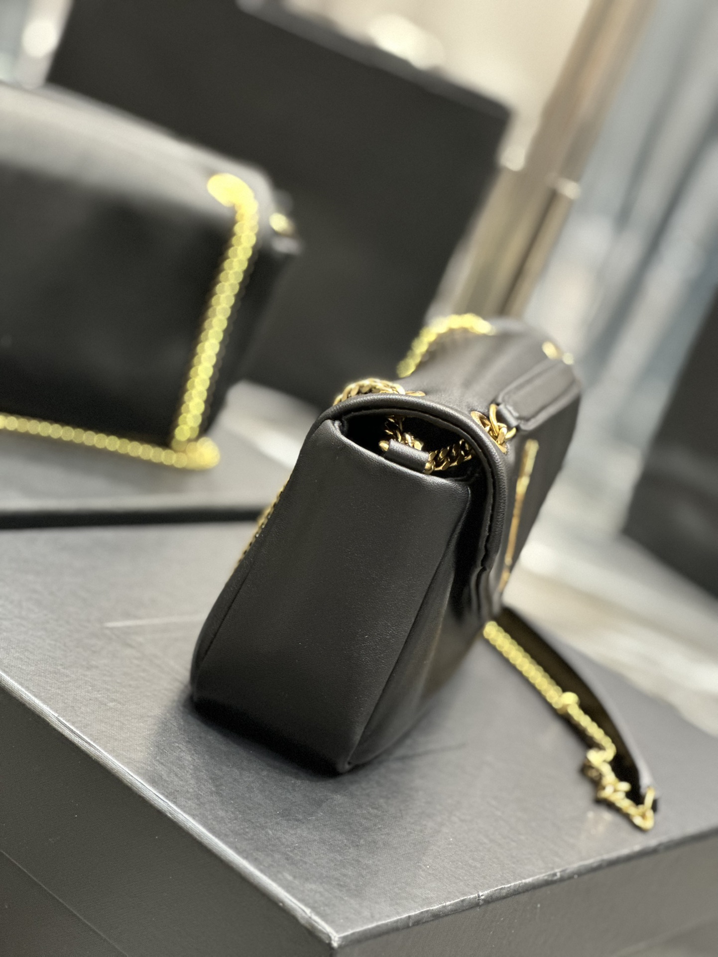 Handbags SAINT LAURENT 734153 size 26  14  7 cm - vstockx