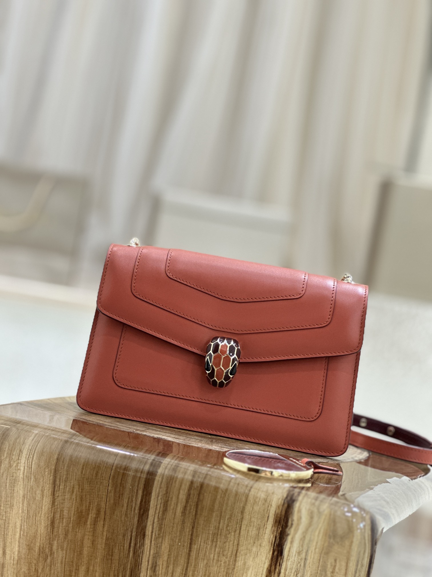 Handbags Bvlgari 38102 size:22*13*5.5 cm - vstockx