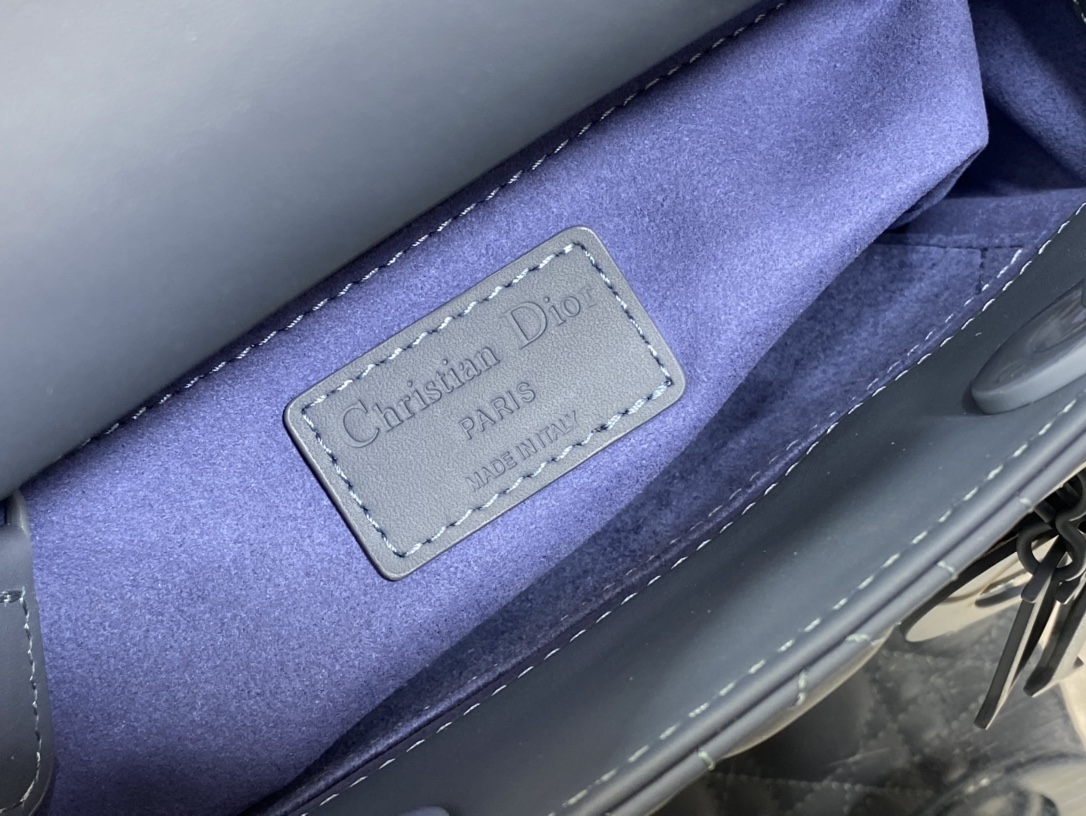 Handbag Dior size 20 cm - vstockx