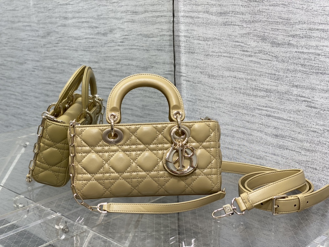Handbag Dior size 22.5*6*11.5 cm - vstockx
