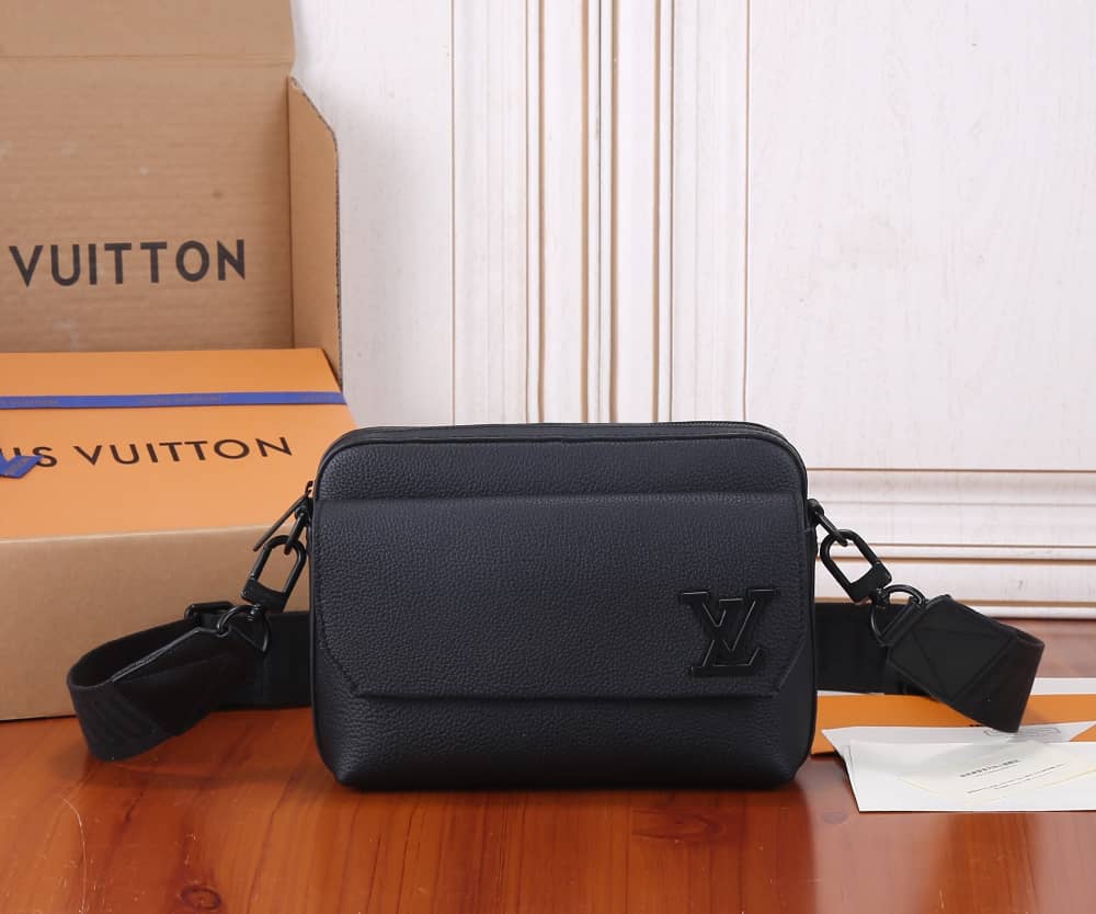 Handbag Louis Vuitton M22482 size 23.5*18*7 cm - vstockx
