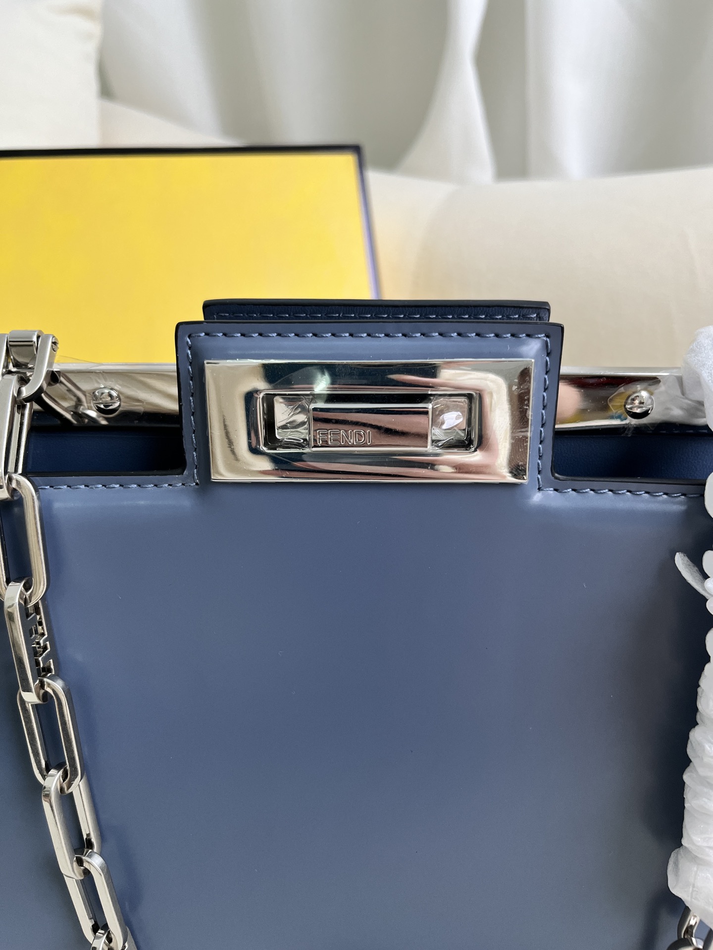 handbags FENDI 1011 size:34*18.5*11cm - vstockx